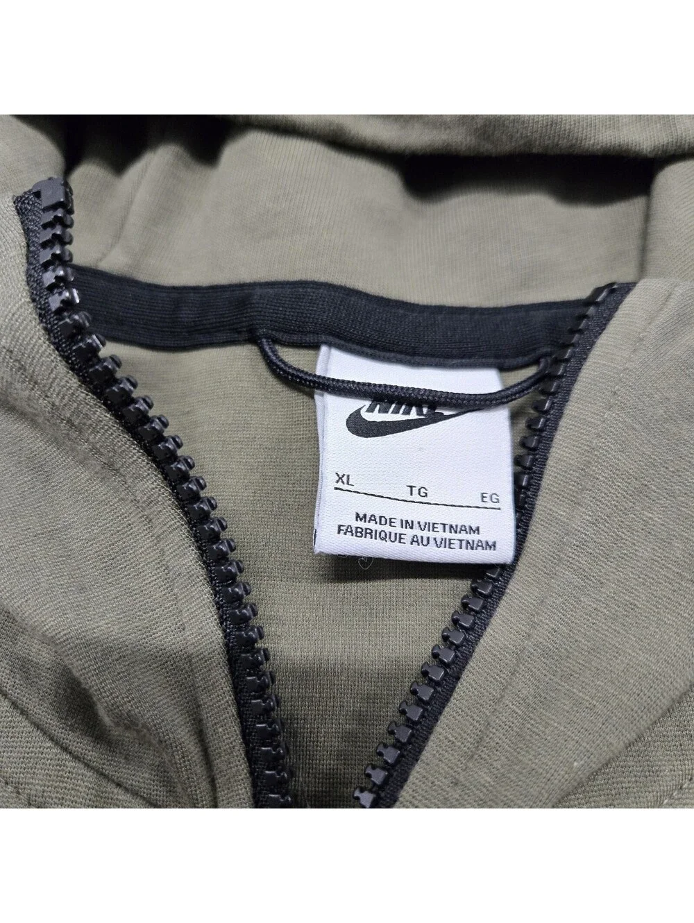 EUC Size XL Nike Sportswear Tech Fleece Hoodie Full-Zip Green Jacket DX0822-222